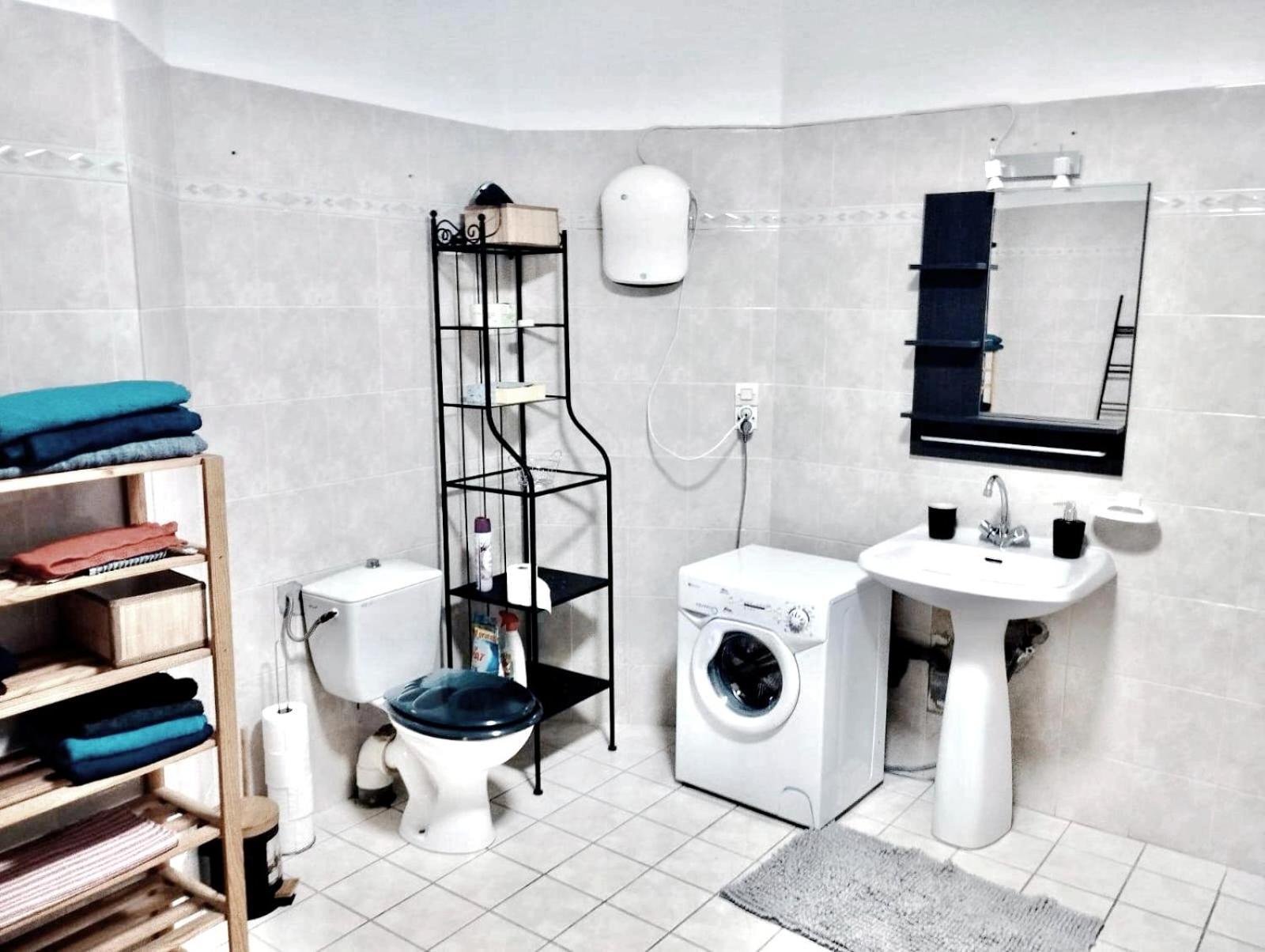 Grand Et Bel Appartement Lavelanet Buitenkant foto